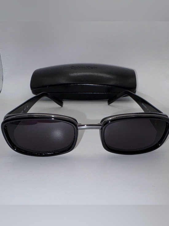 Calvin Klein Vintage Black Sunglasses Italy 657S